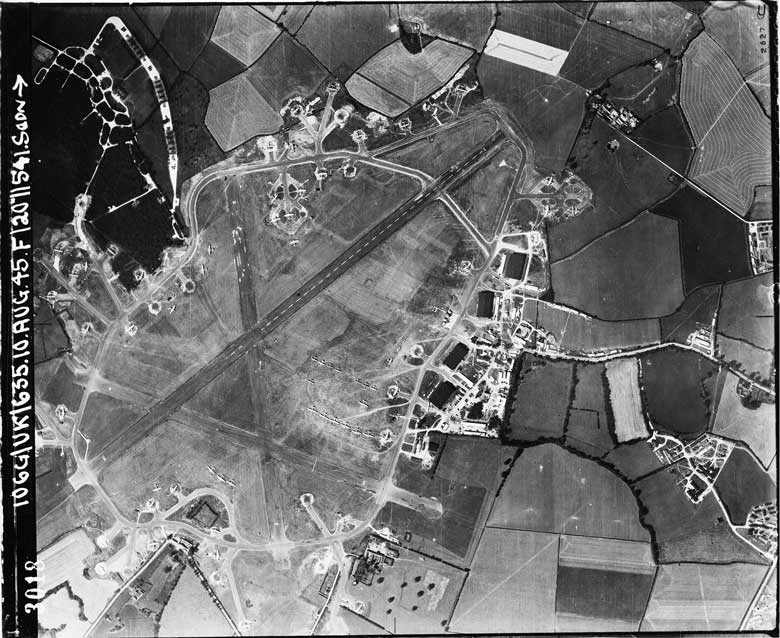 306th Bomb Group Arrives at Thurleigh