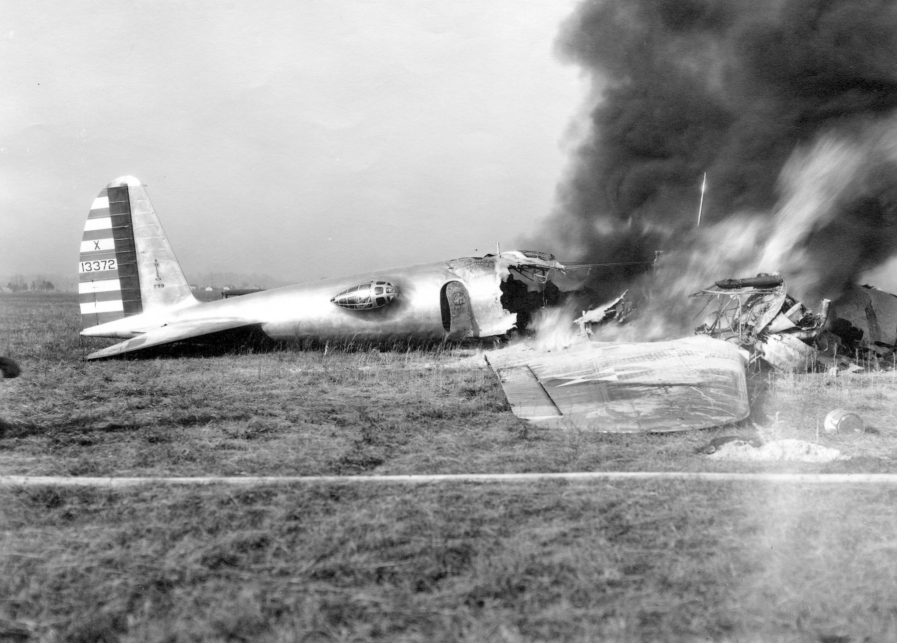 Boeing Model 299 Crashes on 2nd Test Flight